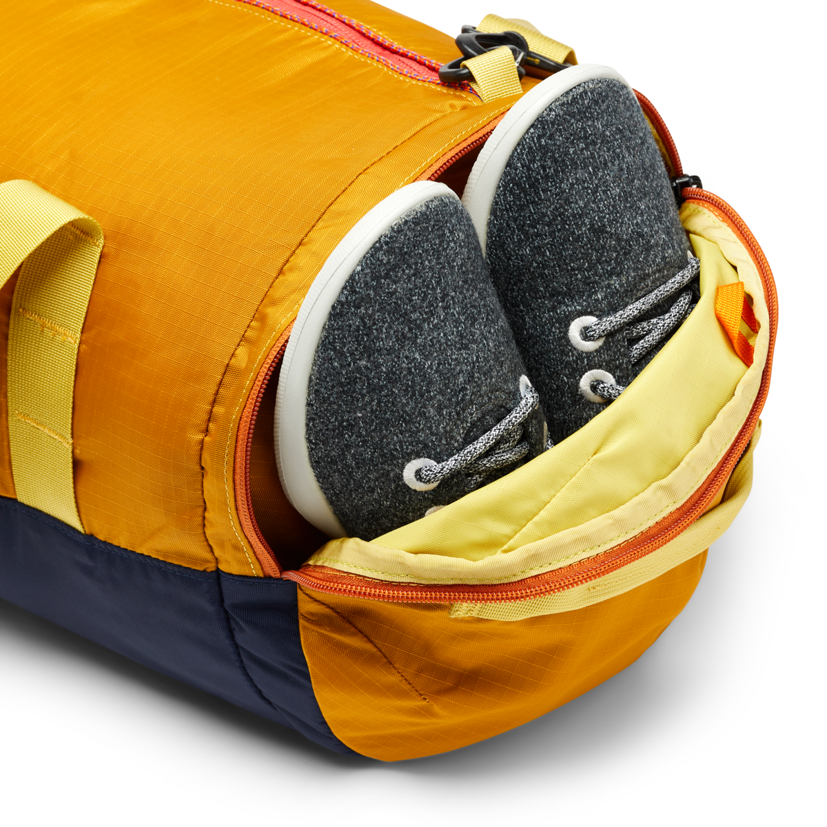 Ligera 32L Duffel Bag - Cada Día