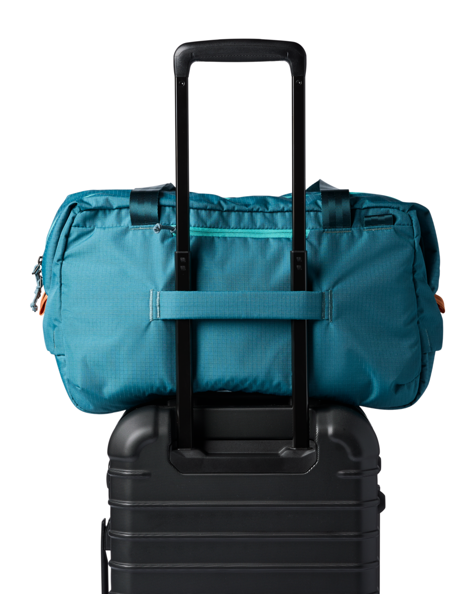Viaje 35L Travel Duffel